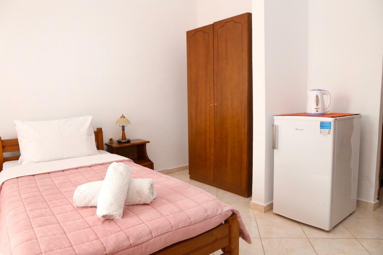 Athina Hotel Rethymno  ภายนอก รูปภาพ